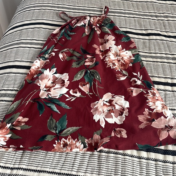 Stitch Fix Floral halter tank top - Picture 3 of 3